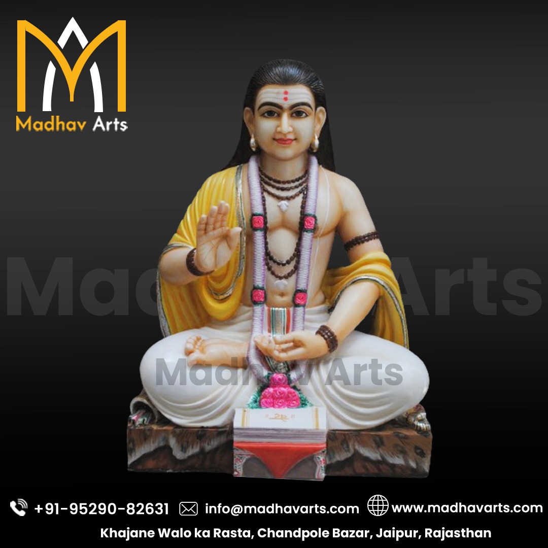 4.Graceful Lord Hanuman Moorti