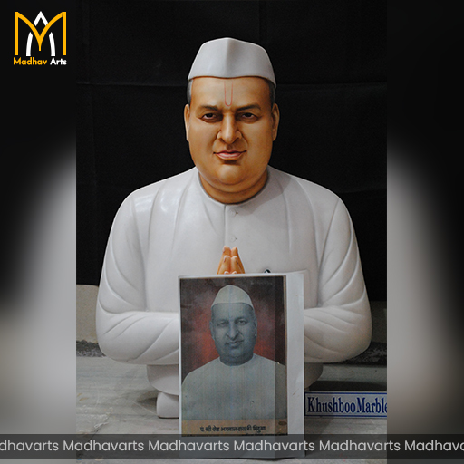 Exquisite Human Statue Sculpture – Captivating Art for Home Decor and Events
